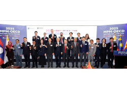 АЗИЙН ТӨРИЙН АЛБАНЫ СҮЛЖЭЭНИЙ ХУРАЛД ОРОЛЦОВ.