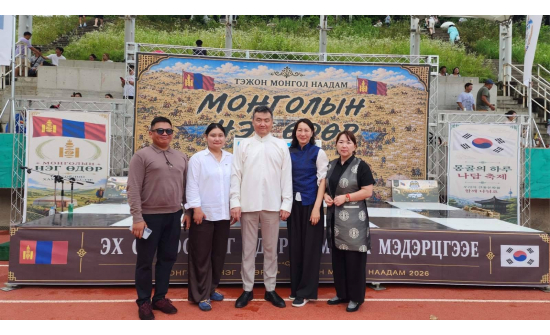 “МОНГОЛЫН НЭГ ӨДӨР” НААДАМ ДЭЖӨН ХОТОД ӨРГӨН ДЭЛГЭР ЗОХИОН БАЙГУУЛАГДЛАА